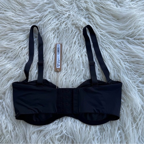 SKIMS No Show Unlined Demi Bra 34DD Onyx NWT - Picture 3 of 4